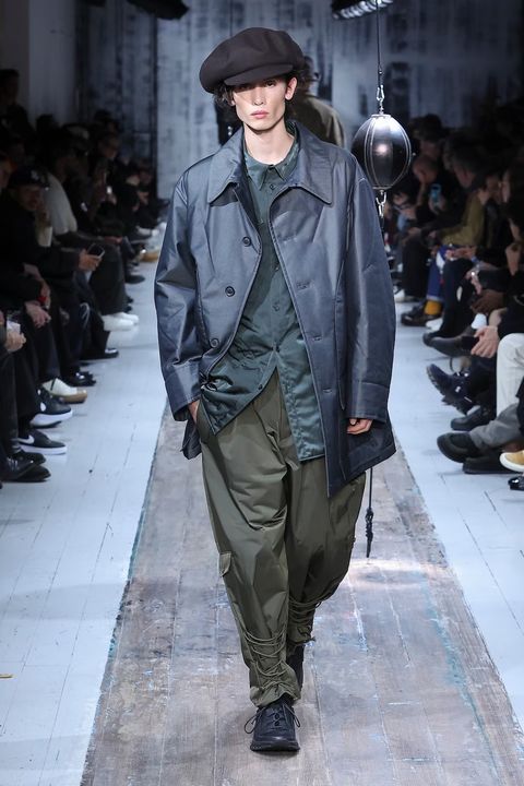 LOOK.35