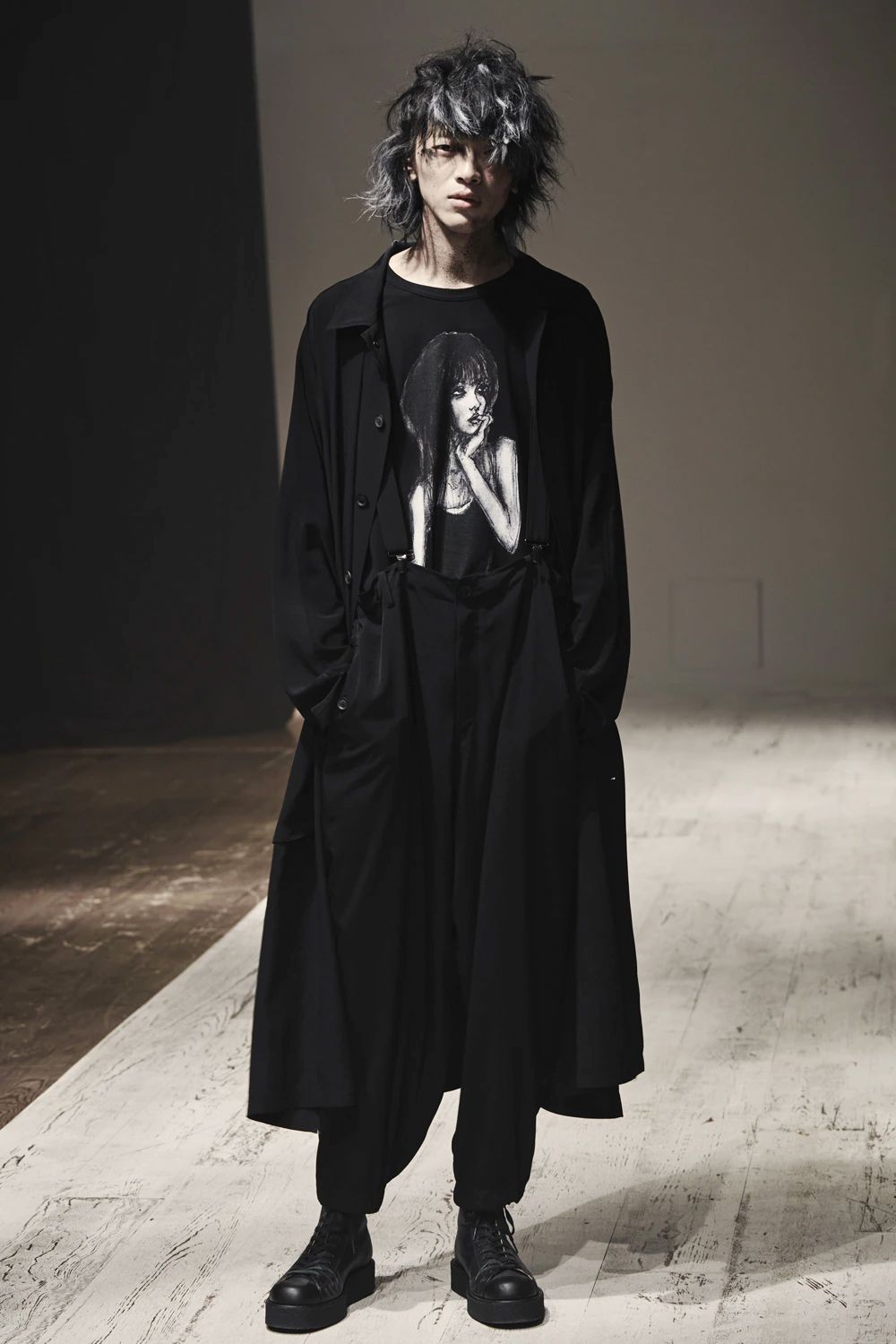 LOOK.11