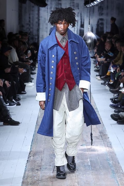 LOOK.18
