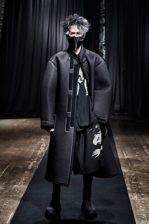 LOOK.4