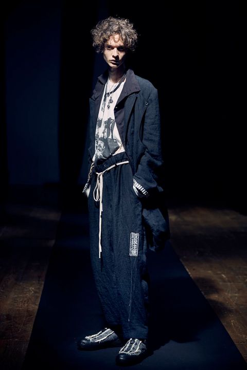 LOOK.1