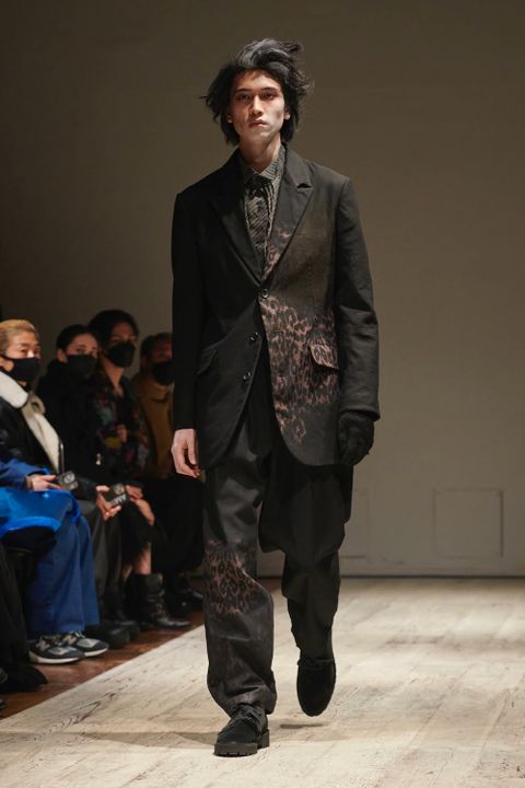 LOOK.11