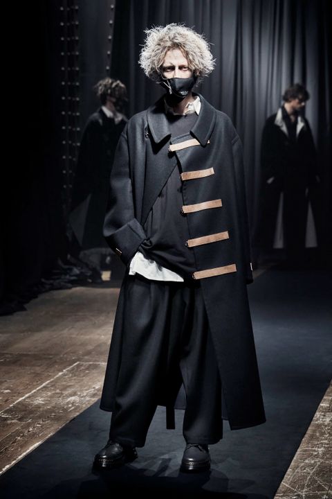 LOOK.16