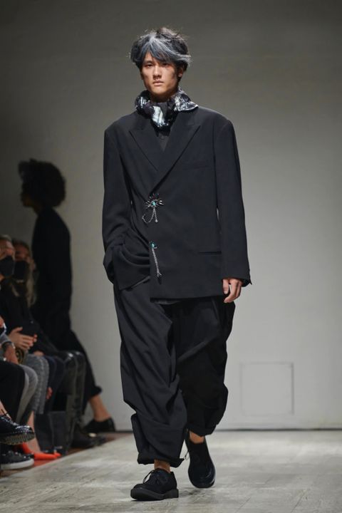LOOK.10