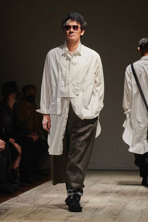 LOOK.36