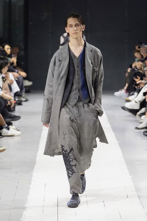 LOOK.9