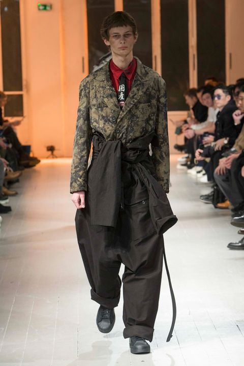 LOOK.7