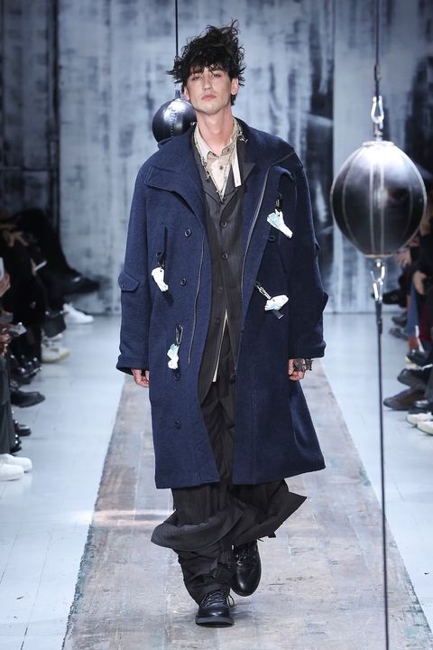 LOOK.17