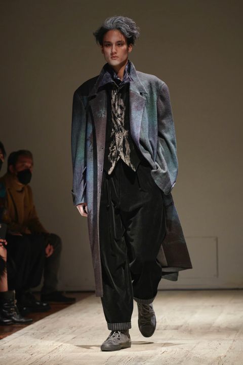 LOOK.25