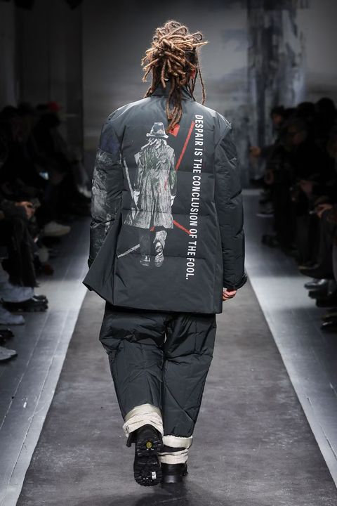 LOOK.16