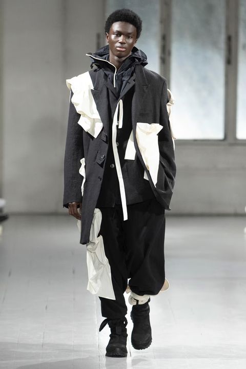 LOOK.38