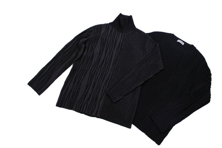 Yohji Yamamoto [変形リブが魅せる大人な小粋ニット]