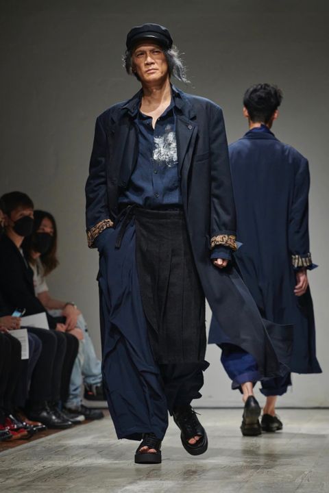 LOOK.14