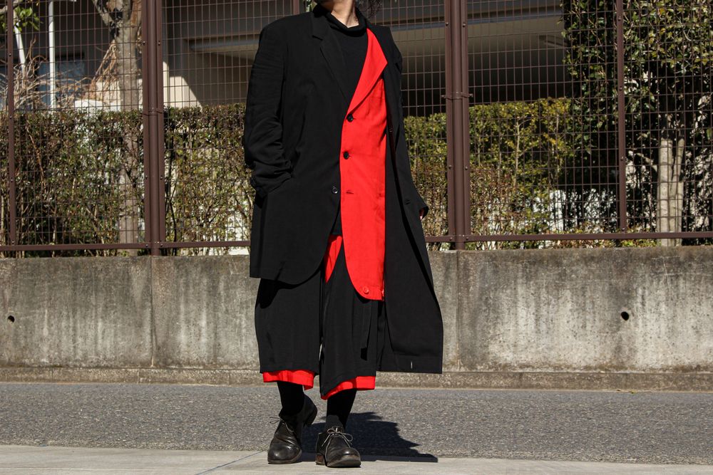 Yohji Yamamoto [王道のカラースタイル]