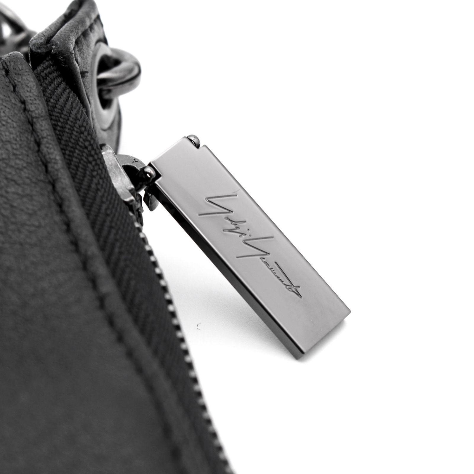 discord | yohji yamamoto / Triple Clutch (ユニセックス) / ブラック / DA-I96-790