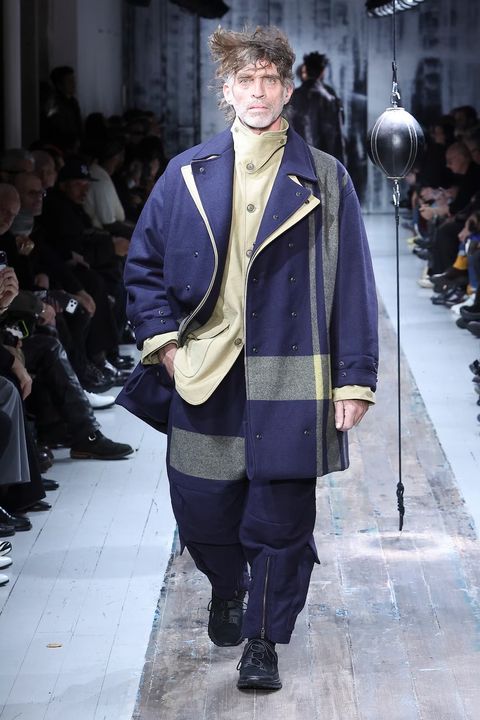 LOOK.7