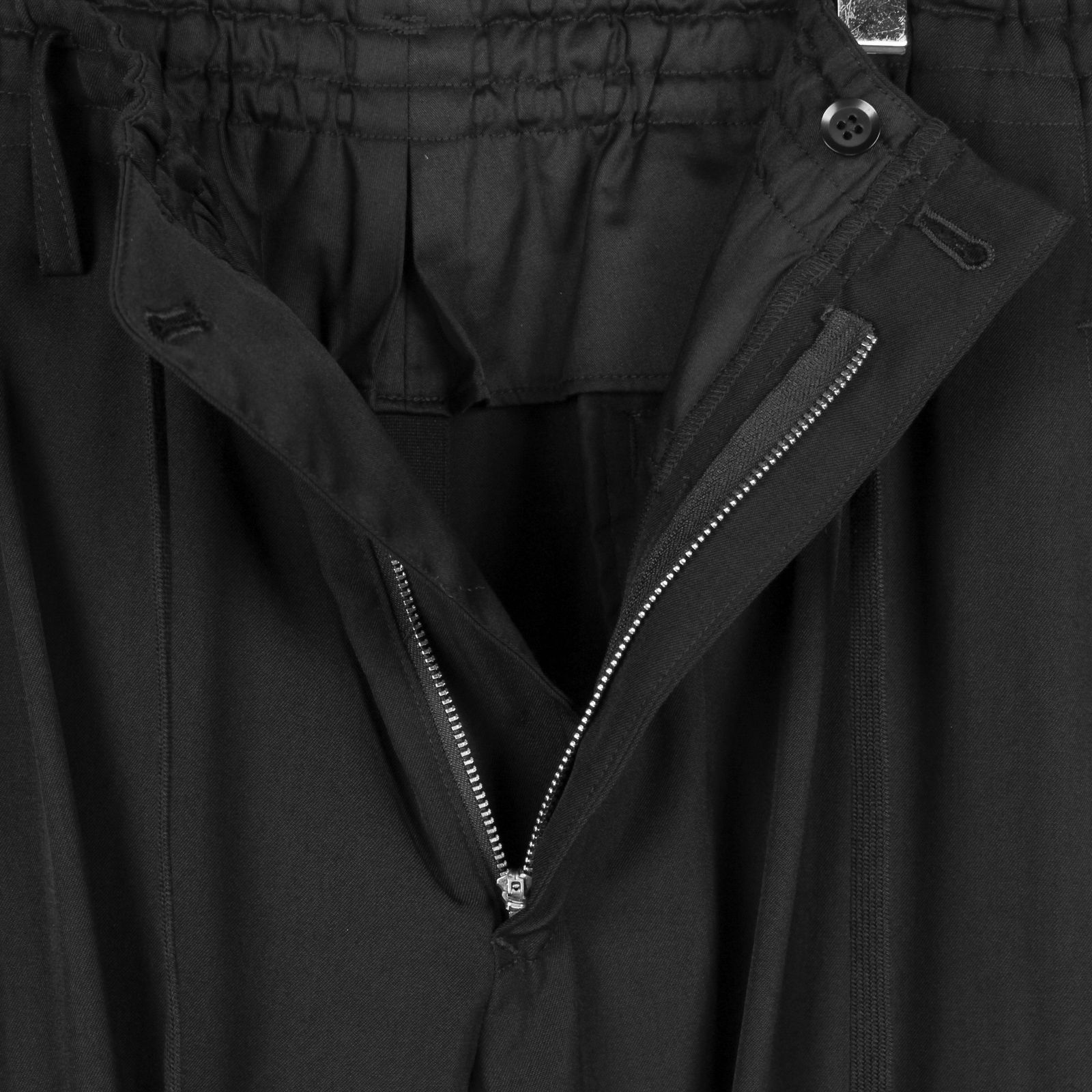 Ground Y | WOOL GABARDINE STANDARD RIBBED HEM CARGO / ミリタリー カーゴパンツ (ユニセックス) / ブラック / GA-P07-101