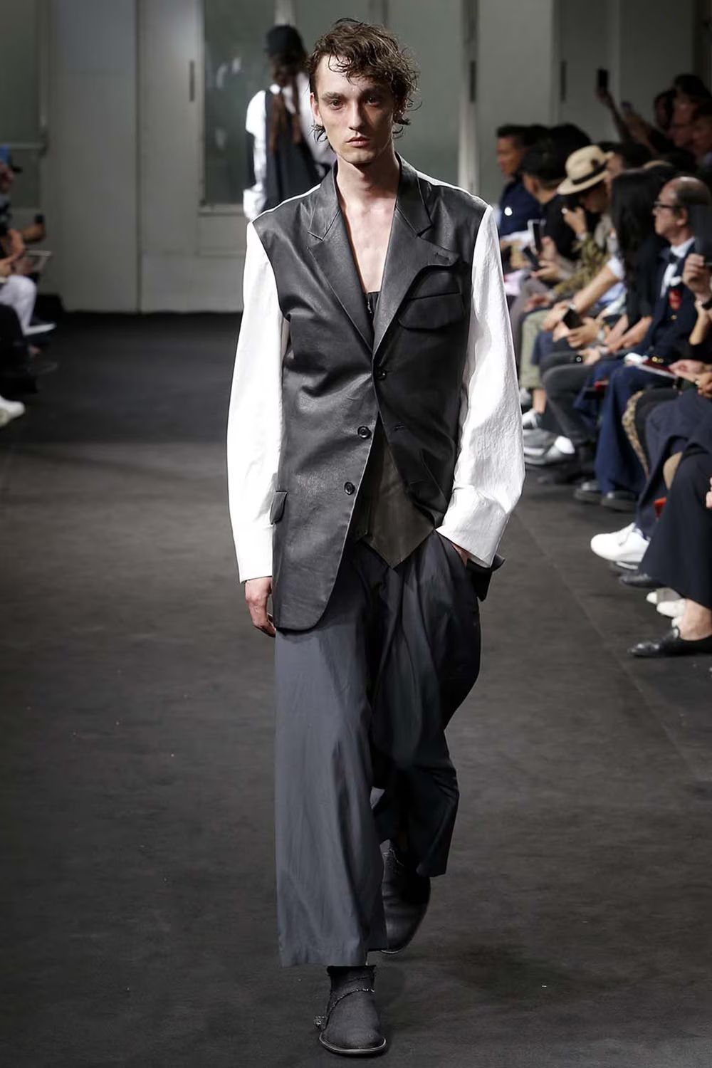 LOOK.13