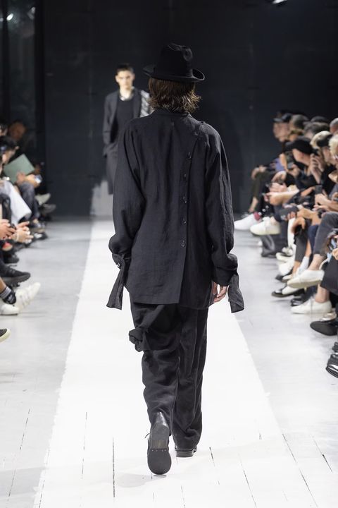 LOOK.34