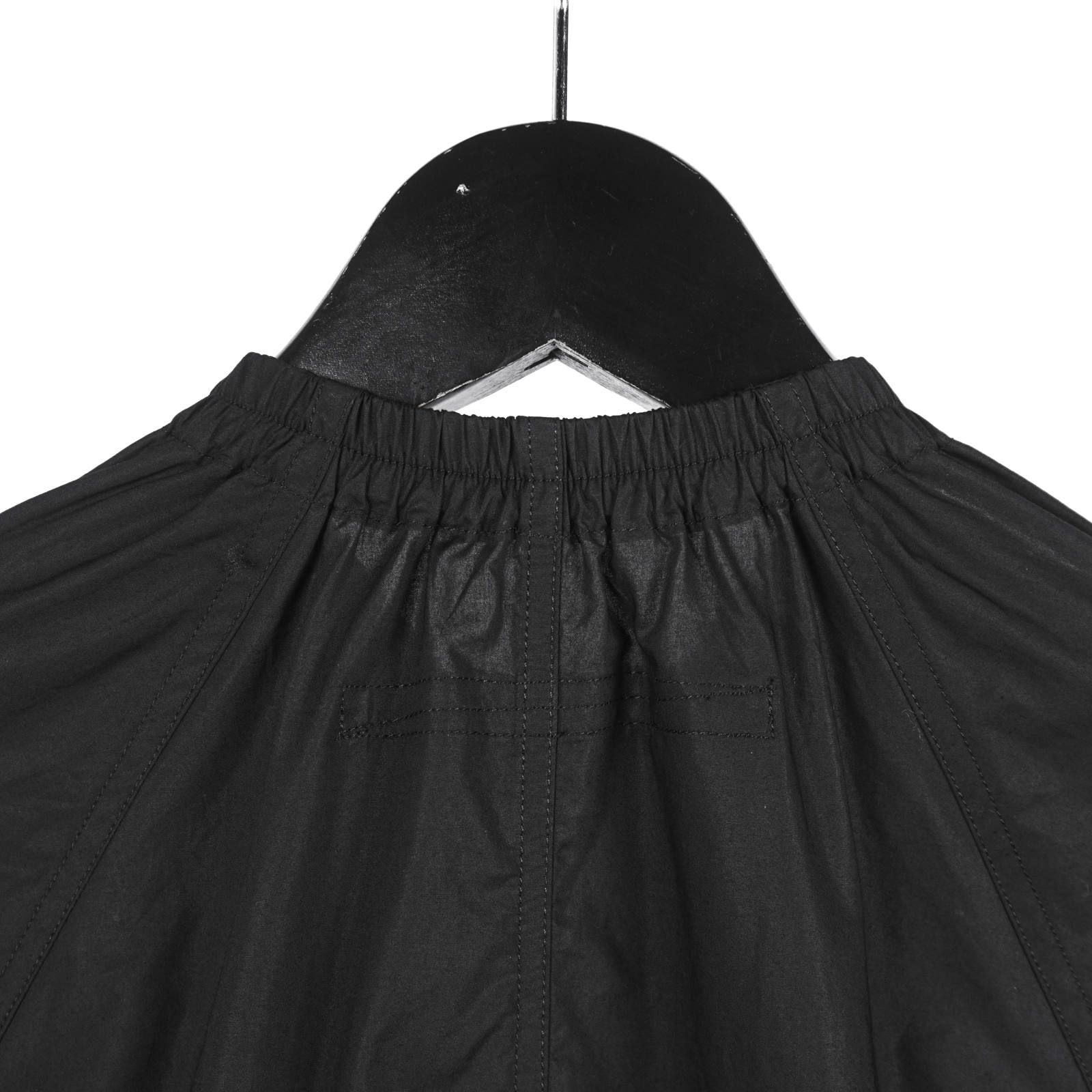 NILøS [660BLM5-BK / SHIRING LONG BLOUSON]