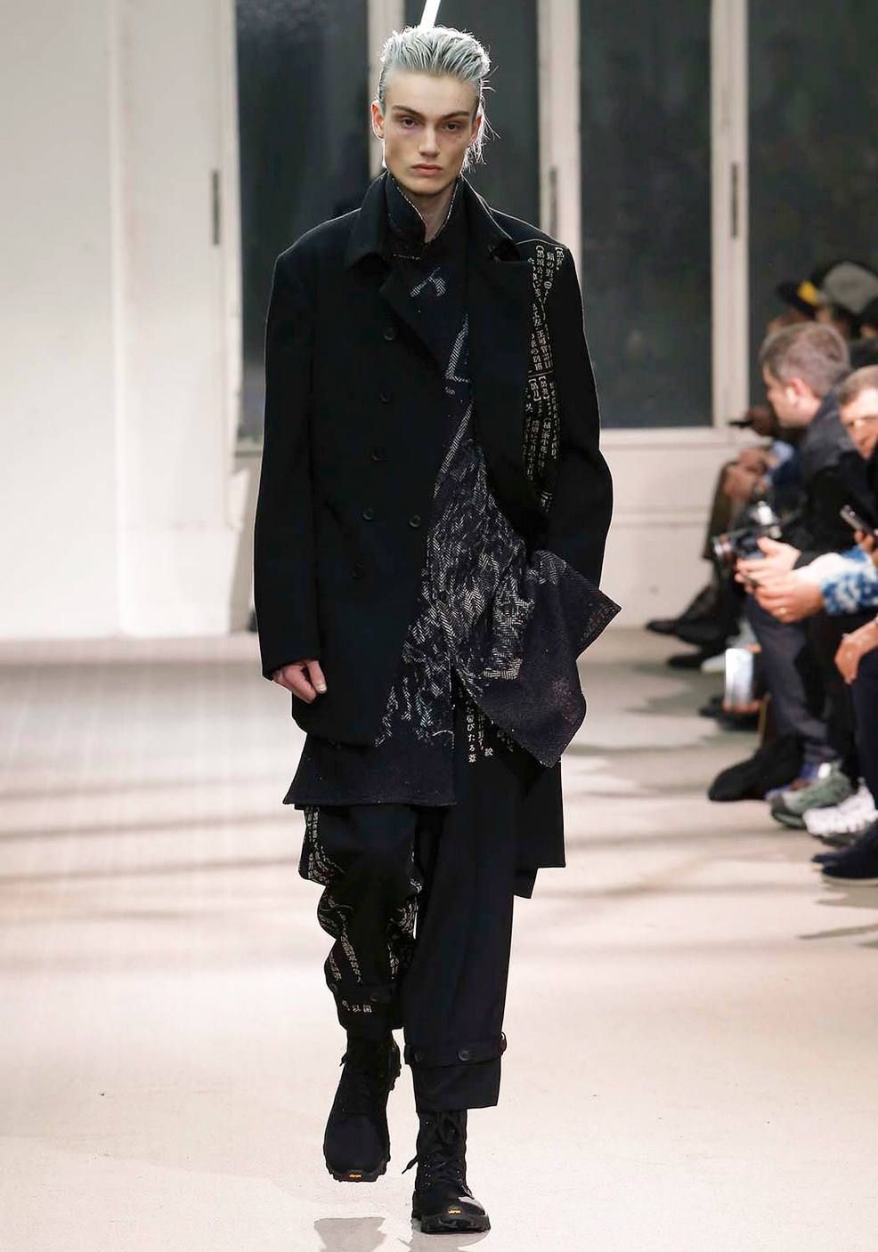 yohji yamamoto - Yohji Yamamoto [HC-B70-146 / アシメ女達