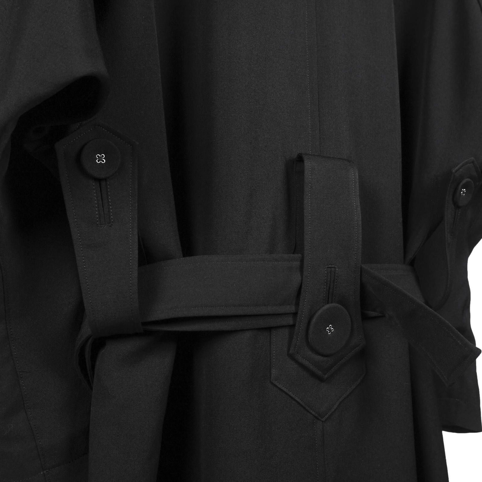 Yohji Yamamoto [HC-C18-100 / デカ釦コート-A]