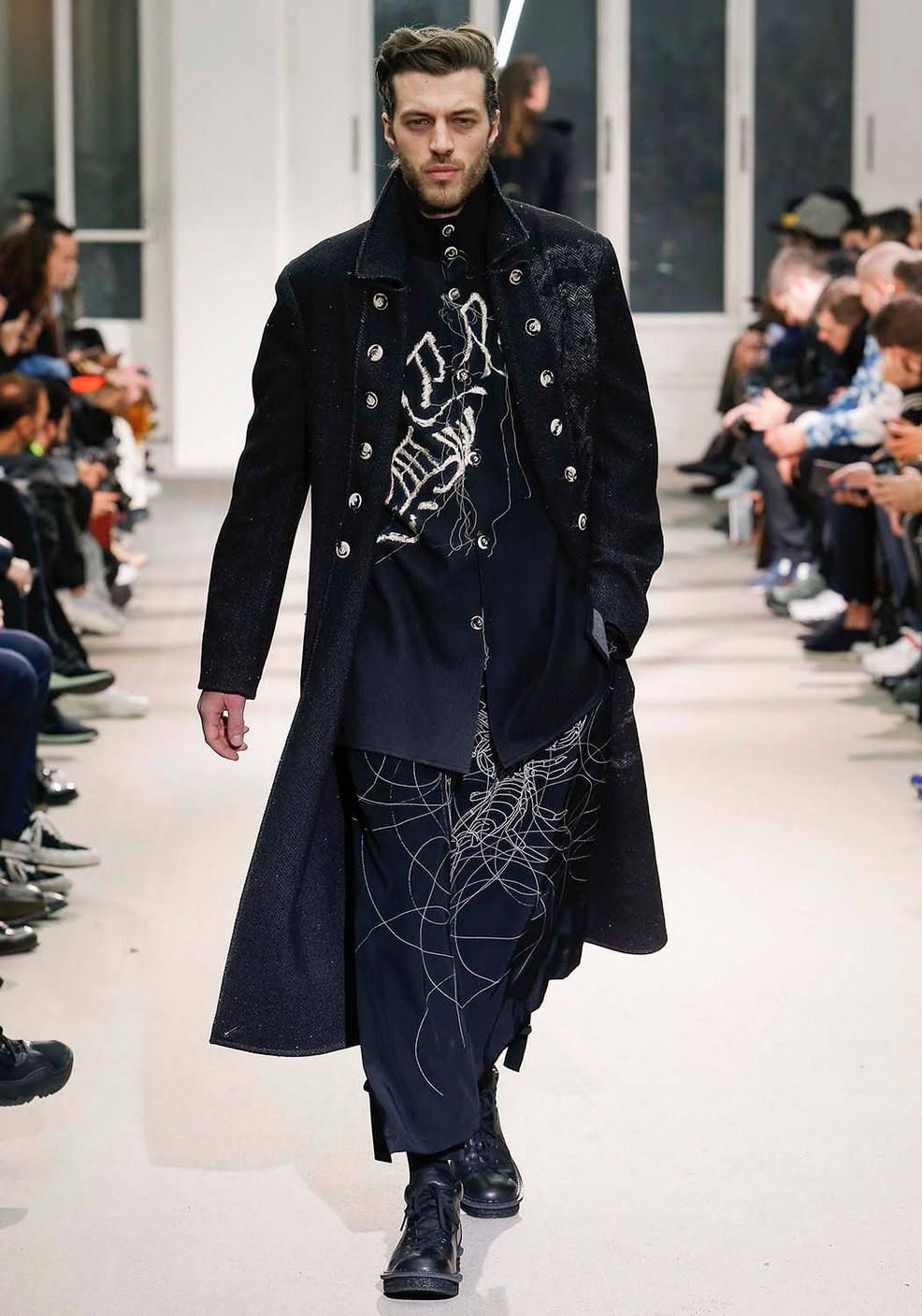 Yohji Yamamoto [HC-B76-513 / 2Bスタンド生成釦]