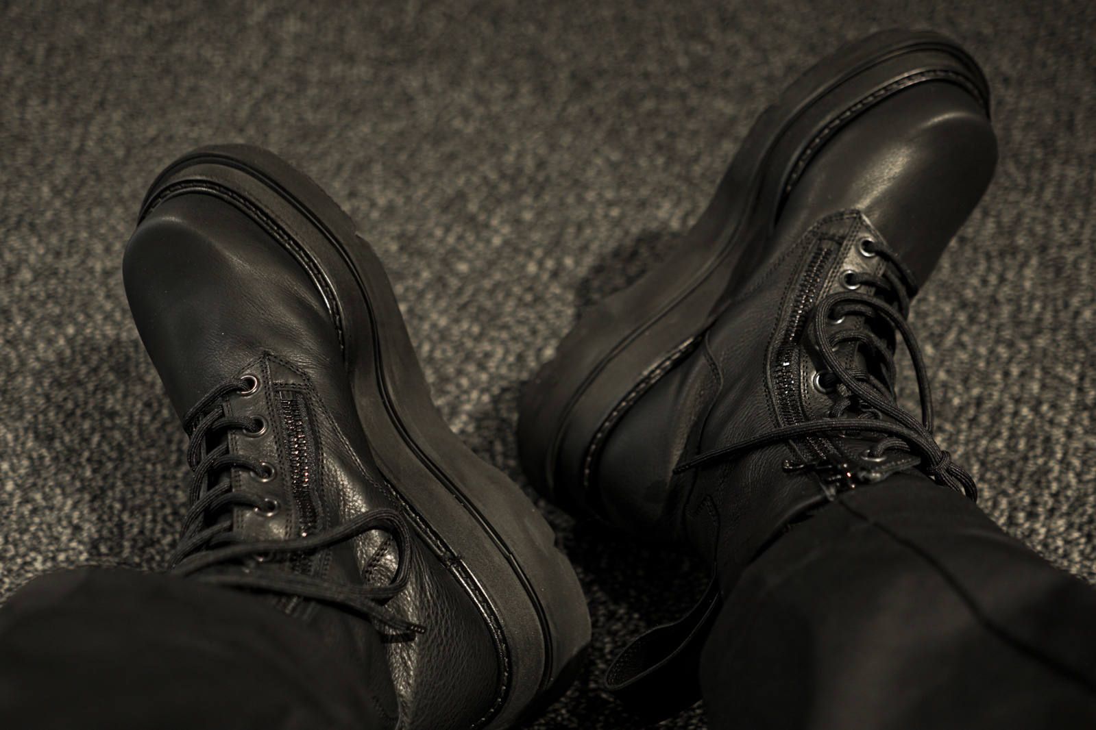 JULIUS [見た目そぐわぬ軽量ブーツ] | ALUBUS / RUFUS