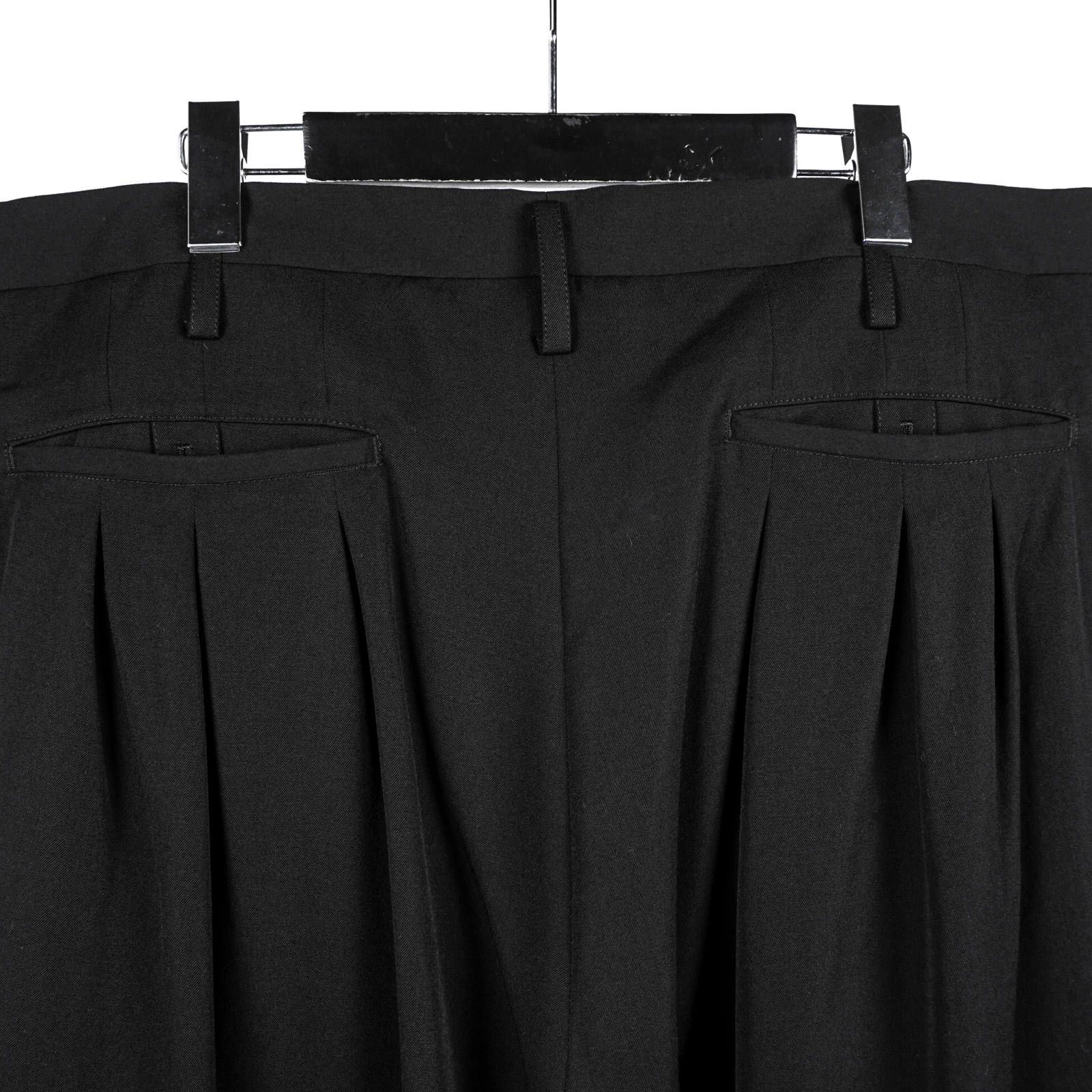 Yohji Yamamoto [HN-P49-100 / 12本タック変形フラップP]