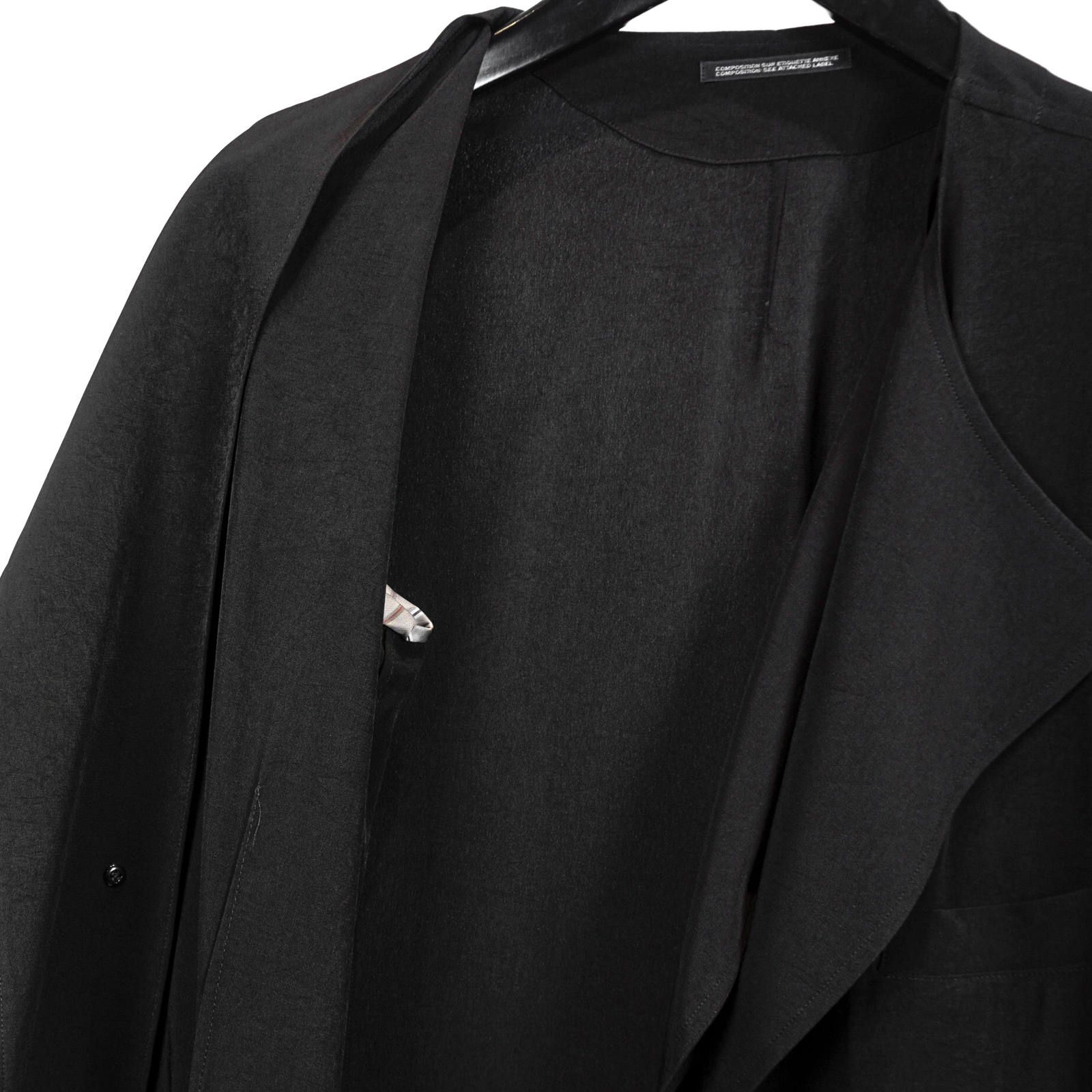 Yohji Yamamoto [HN-D18-809 / 紋章Aゴールド袖ドレス]