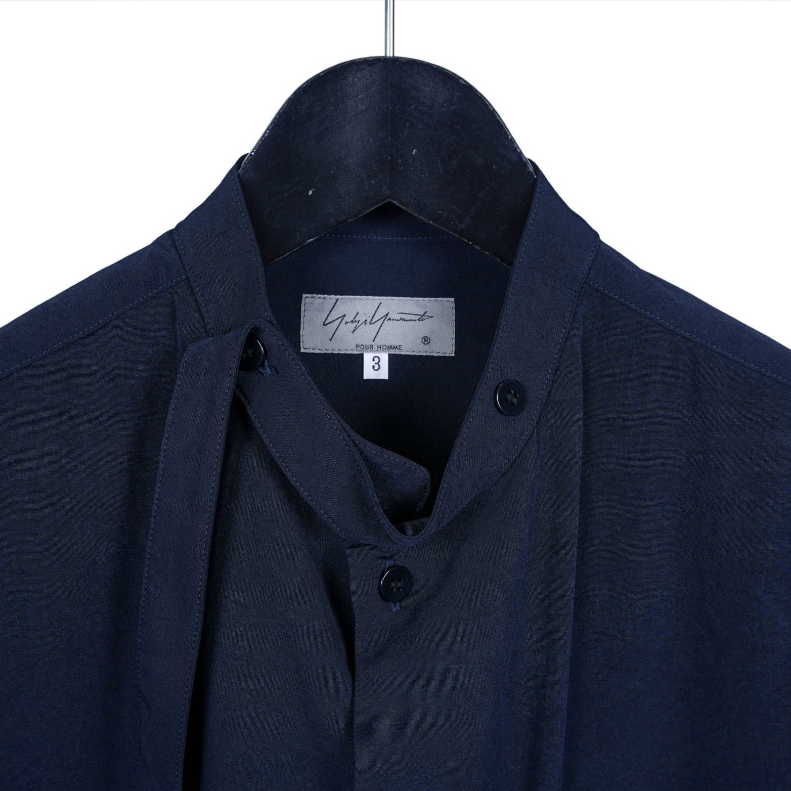 Yohji Yamamoto [HN-B31-517 / 変形スタンド牛刺繍B]