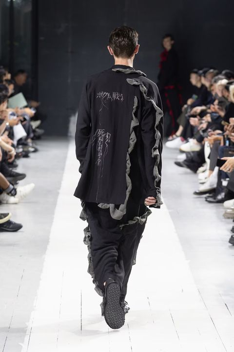 LOOK.26