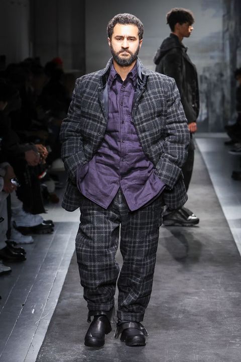 LOOK.2