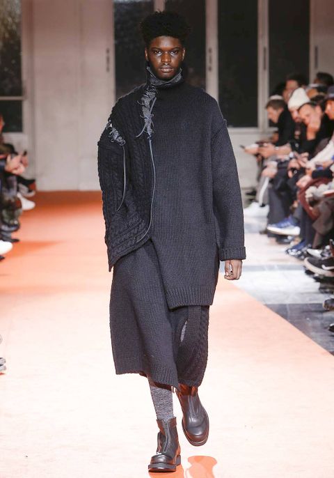 LOOK 24