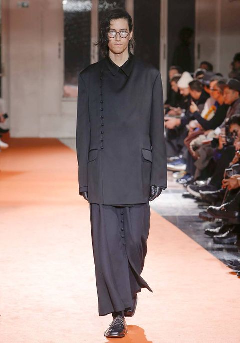 LOOK 40
