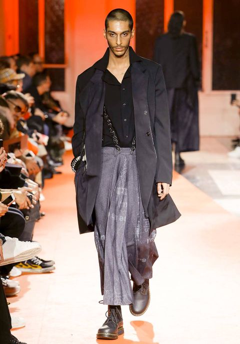 LOOK 2