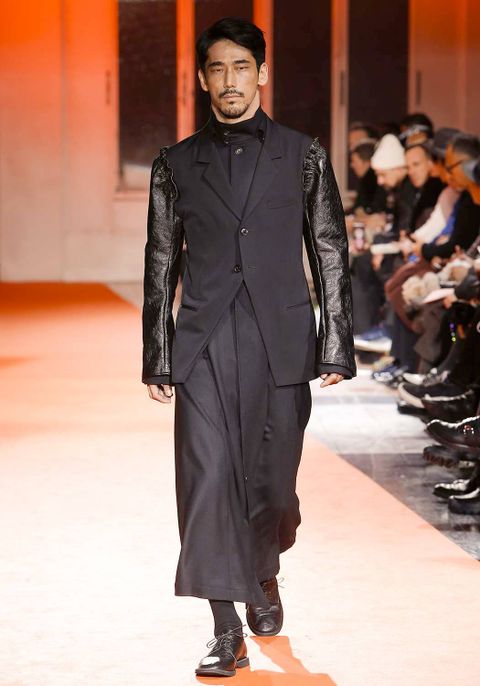 LOOK 8