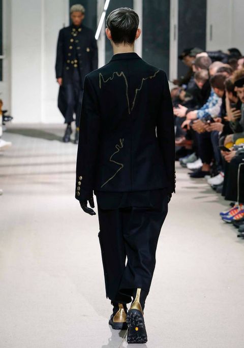 LOOK.29