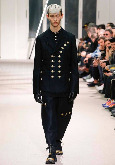 LOOK.29