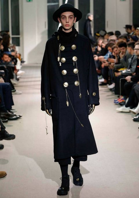 LOOK.37