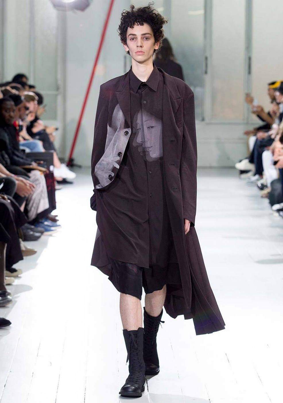 LOOK.17