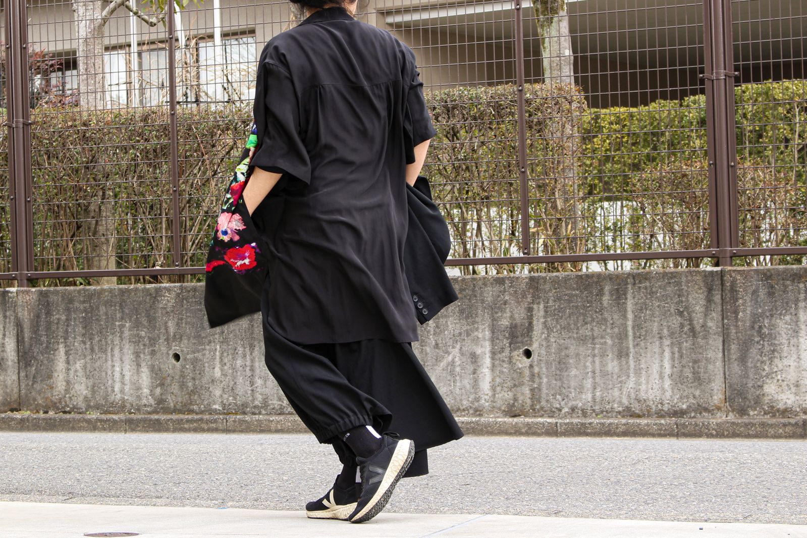 Yohji Yamamoto [黒に映えるハイビスカス] | ALUBUS / RUFUS