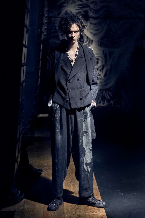LOOK.7