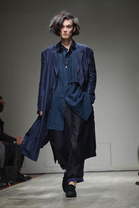 LOOK.16