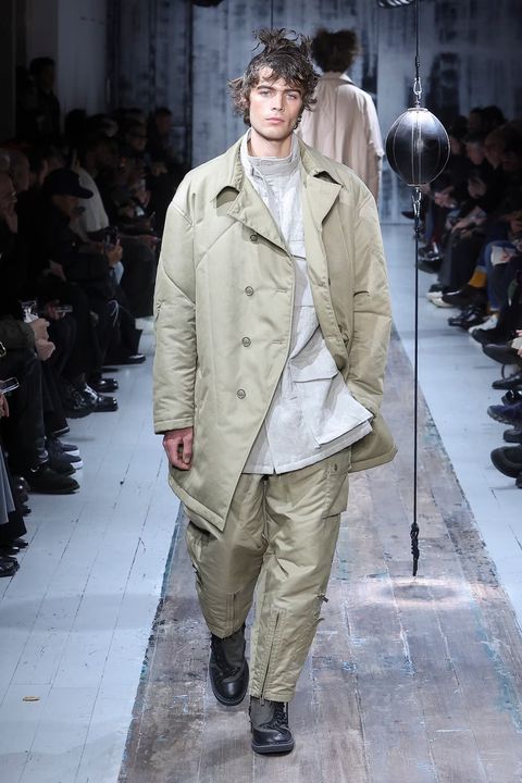 LOOK.24