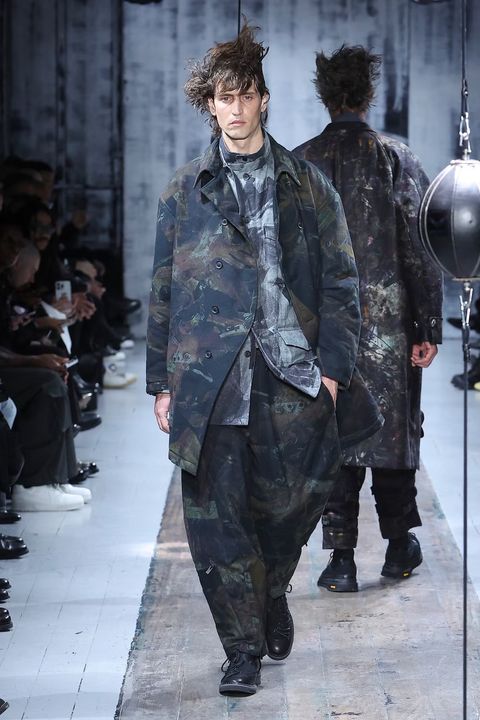 LOOK.4