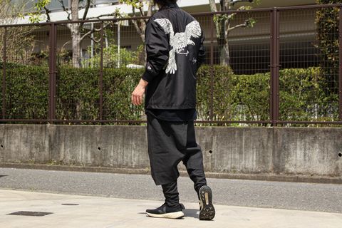Yohji Yamamoto [カラスのアートワークとブランドシグニチャー]