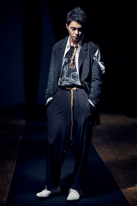 LOOK.2