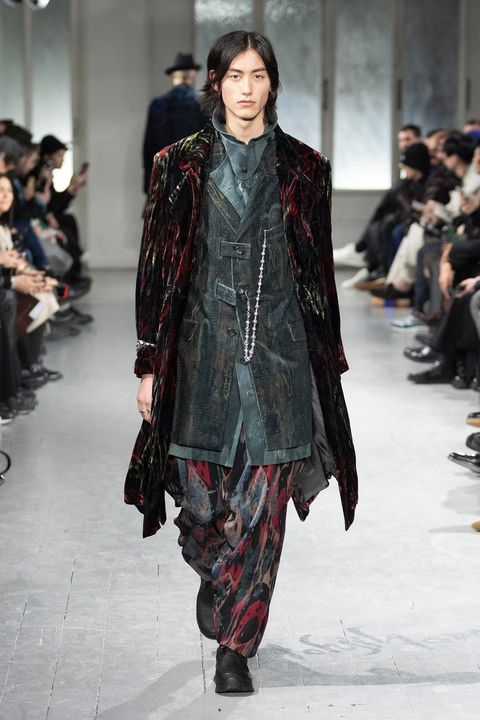 LOOK.13