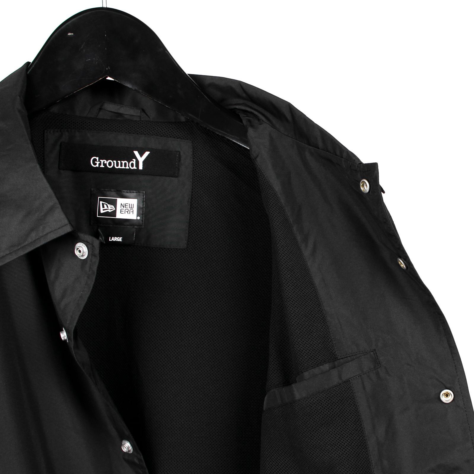 Ground Y - × NEW ERA Collection Coach Jacket / GM-J05-922 | ALUBUS